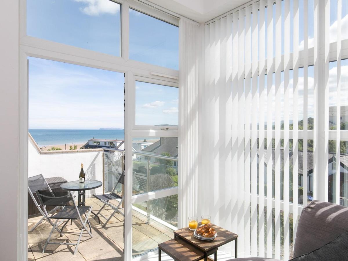 Pass The Keys 2 Bed Sea View Apartment With Balcony Parking Benllech Exterior foto